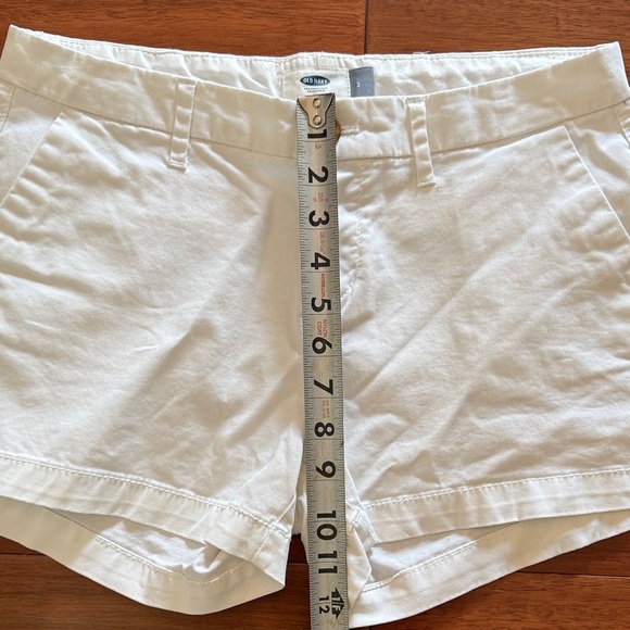 Lot of 2 pairs of size 2 Shorts - Old Navy and J. Crew Red & White - Picture 10 of 11